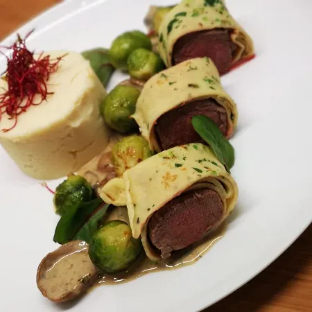 Alojamento de Acomodação e Pequeno-almoço Karczma Tyrolska U Martina Złocieniec