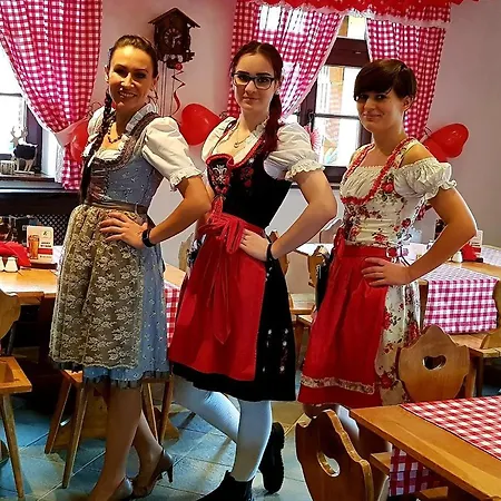 Karczma Tyrolska U Martina 3*