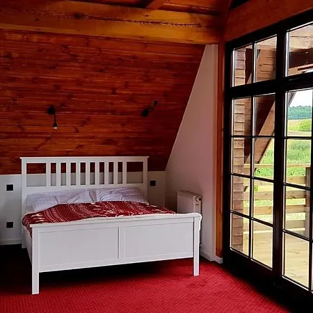 Alojamento de Acomodação e Pequeno-almoço Karczma Tyrolska U Martina Złocieniec